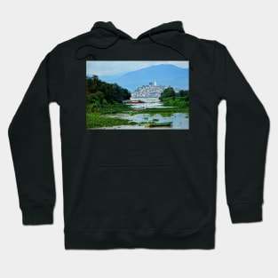 Vue sur l'ile Janitzio de Patzcuaro Hoodie